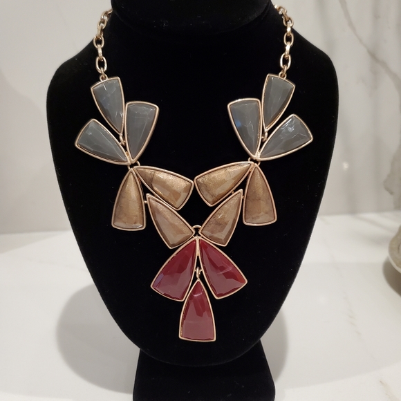 Statement Necklace - Picture 2 of 4